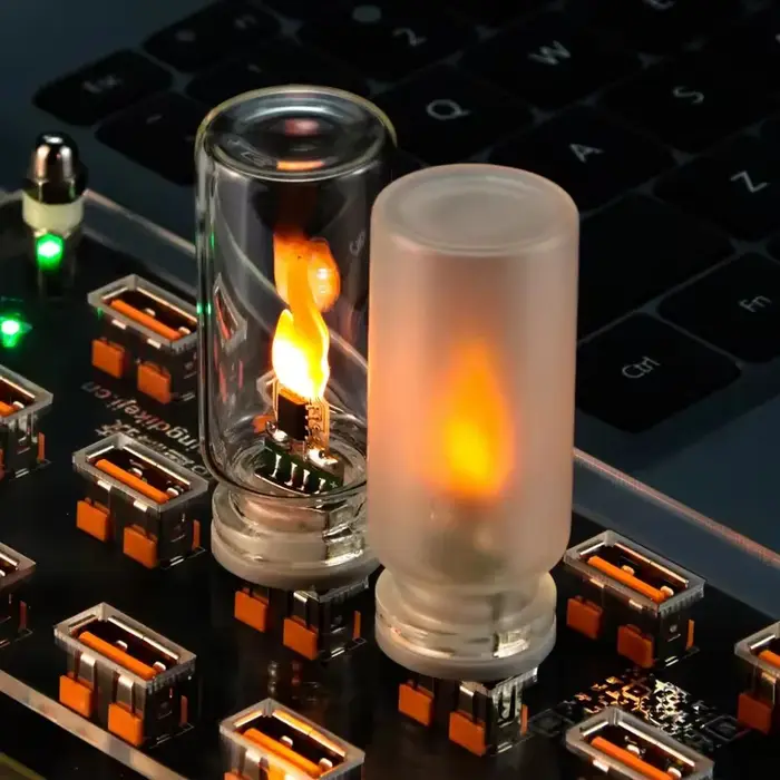 Lampe d'ambiance LED à effet de flamme de cheminée