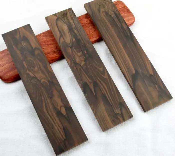 Longueur: 250mm largeur: 40mm épaisseur: 30mm Ziricote Ciricote Cordia Dodecandra bûches de bois bri